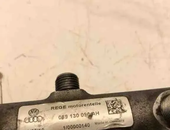 AUDI A5 8T (2007-2016) Rampe de carburant 059130090AH,1J00000140 32605112