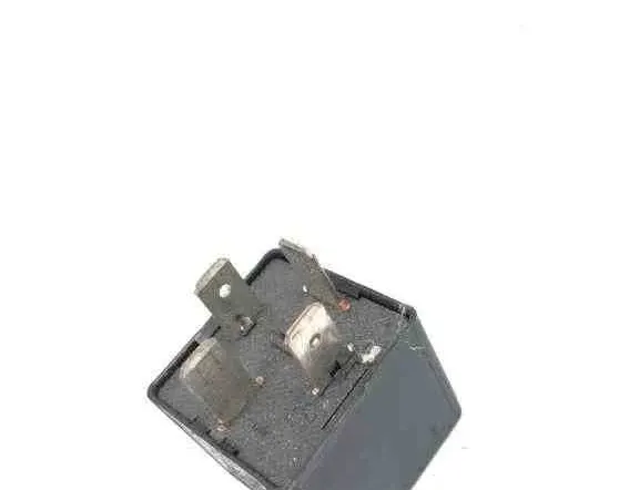AUDI A6 C6/4F (2004-2011) Relais 6238640,8K0951253,A0025427219,6555HJ,9673062180,4H0951253A,A0025421319,V23136B6X72 32605985
