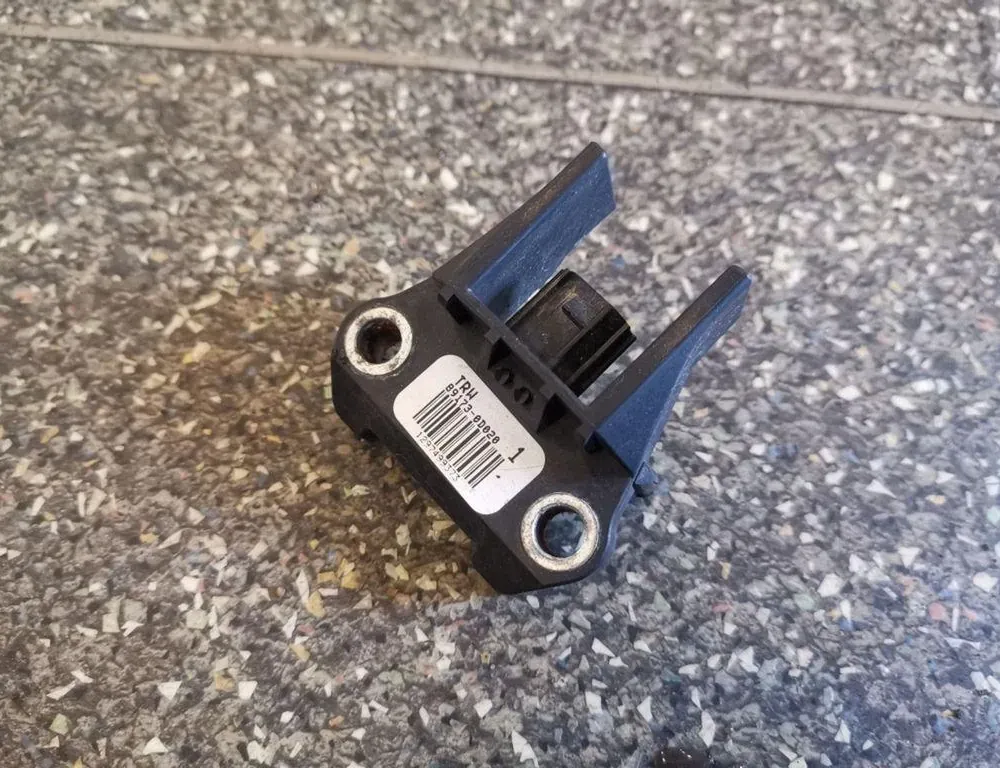 TOYOTA Yaris 1 generation (1999-2005) Capteur d'impact latéral gauche 891730D020 33847973