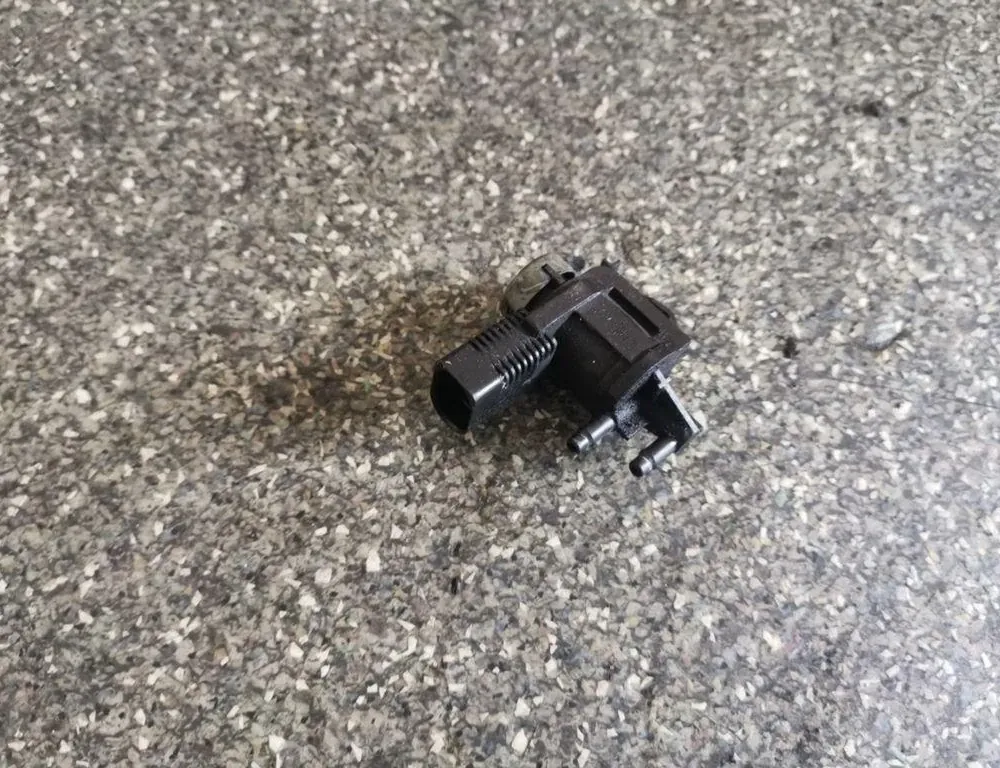 AUDI A4 B6/8E (2000-2005) Électrovanne 1J0906283C 33848419