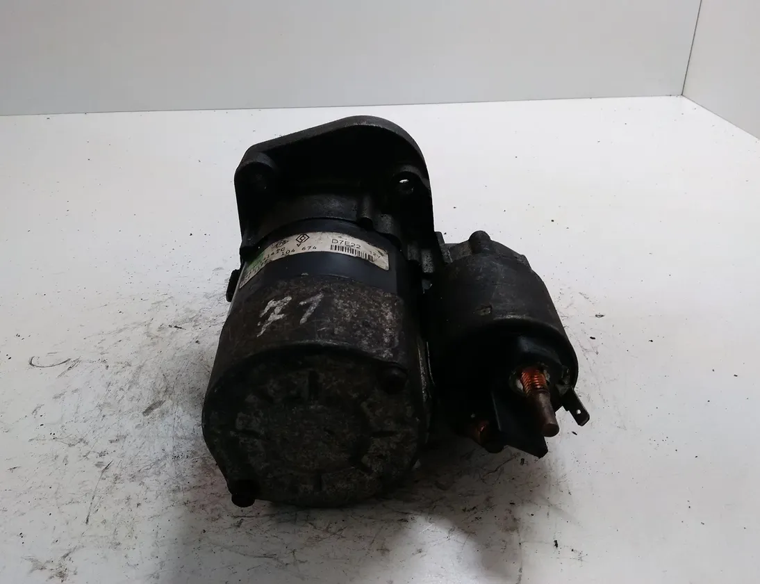 RENAULT Megane 2 generation (2002-2012) Démarreur D7E22 28411011