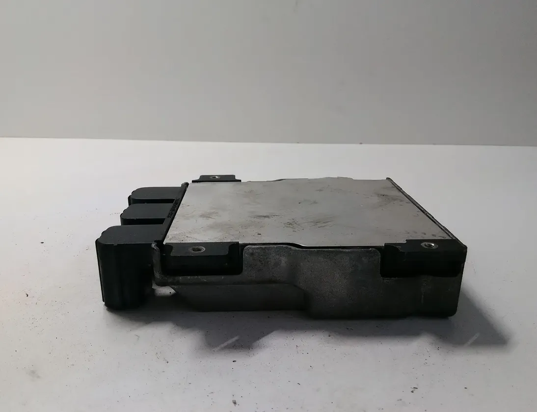 TOYOTA Auris 1 generation (2006-2012) Calculateur d'injecteurs de carburant 8987120070,1310001371 28415028