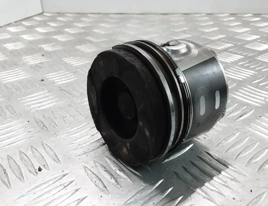 PEUGEOT 307 1 generation (2001-2008) Piston 28418133