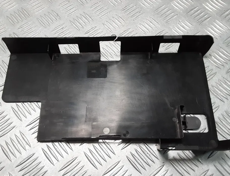 AUDI A6 C6/4F (2004-2011) Couvercle de la batterie 4F0915429C 29994088