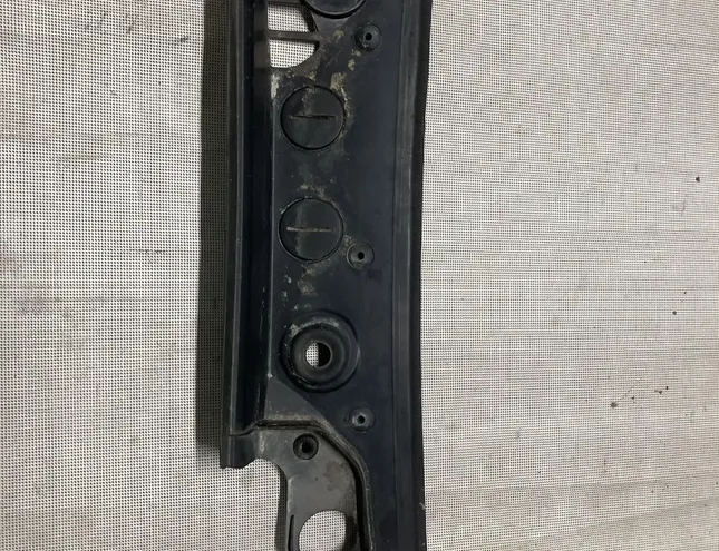 BMW 7 Series F01/F02 (2008-2015) Garniture de capot d'essuie-glace avant 51717184563 30085895