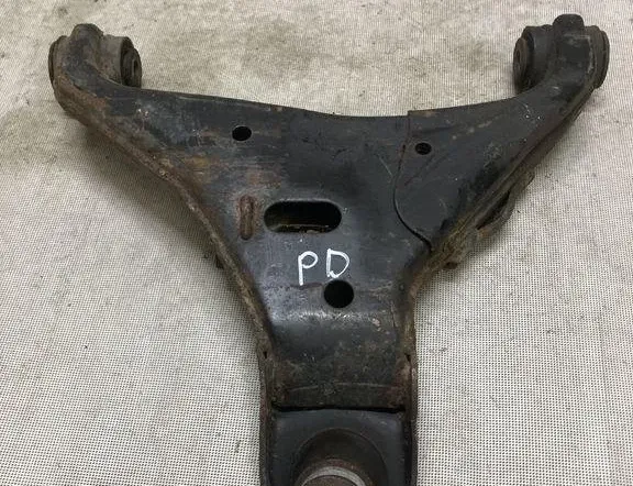 FORD Ranger 4 generation (2012-2024) Bras de triangle avant 31260478