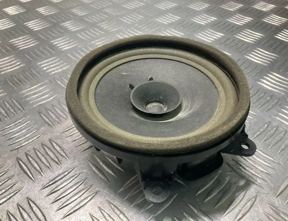 VOLVO XC40 1 generation (2017-2024) Haut-parleur sonore de porte arrière droite 32265248,H024172Z 33595930