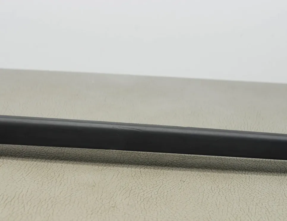 AUDI A4 B9/8W (2015-2024) Garniture verticale gauche du pare-brise 8W0854327C 10876583