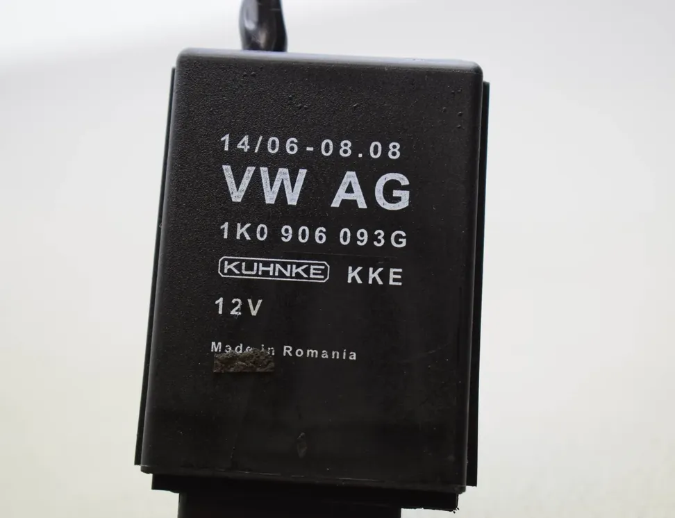 SKODA Rapid 2 generation (1985-2023) Relais de pompe à carburant 1K0906093G 11680299