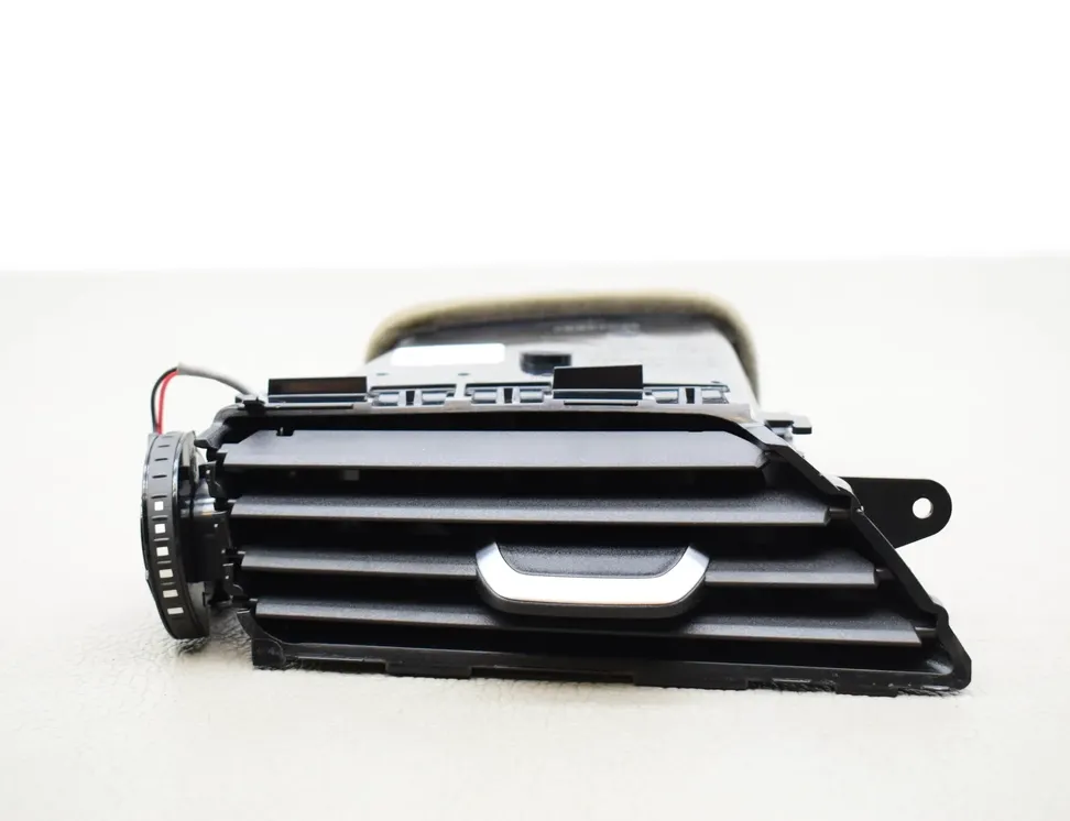 BMW 5 Series G30/G31 (2016-2023) Bouches d'aération du tableau de bord 9330896 11742012