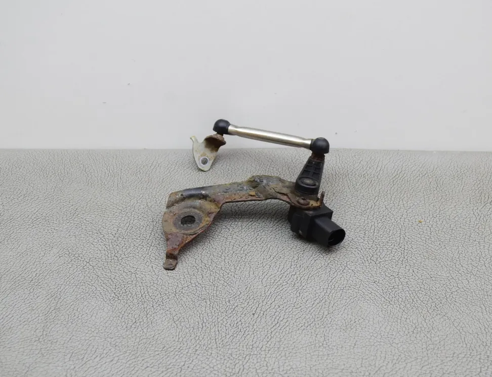 AUDI A4 B8/8K (2011-2016) Capteur de niveau de hauteur arrière gauche 8K0941309 17239162