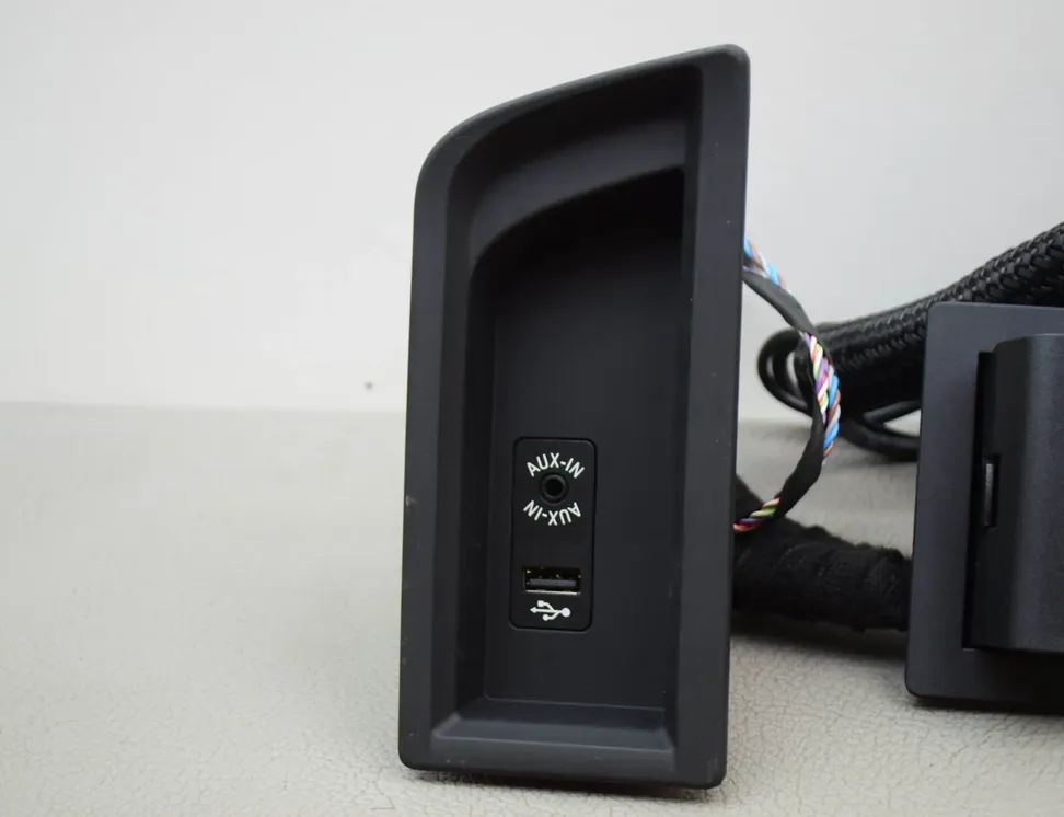 BMW 3 Series F30/F31 (2011-2020) Connecteurs supplémentaires pour lecteur de musique 9207357,9207339 17510615
