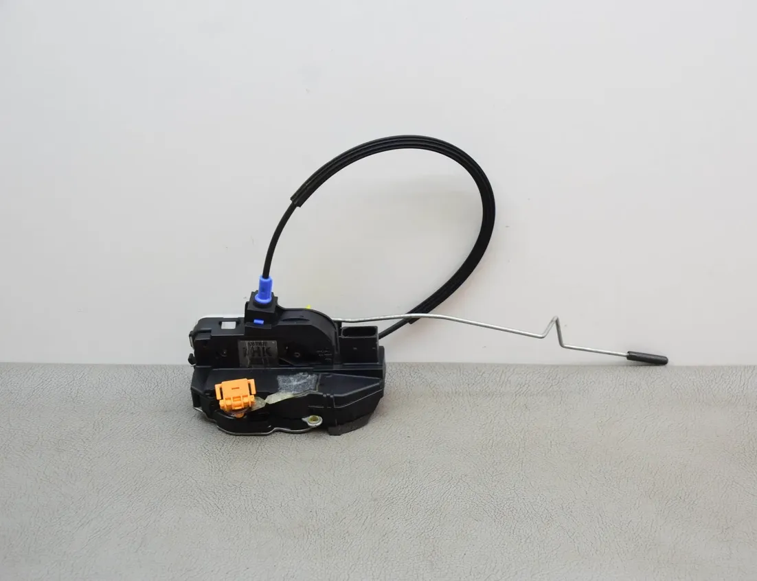 OPEL Mokka 1 generation (2012-2015) Serrure de porte avant gauche 13579522 22088517