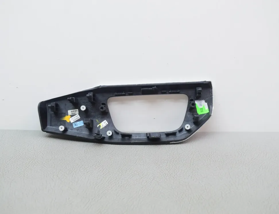 AUDI A4 B9/8W (2015-2024) Bouclier de garniture de panneau 8W1853189 22751663