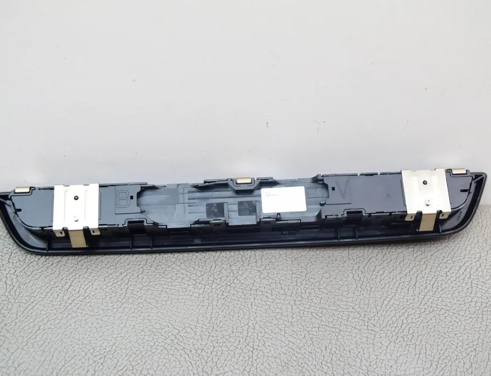 BMW 1 Series F40 (2019-2024) Boutons du lecteur de musique 5A47C50 24863210