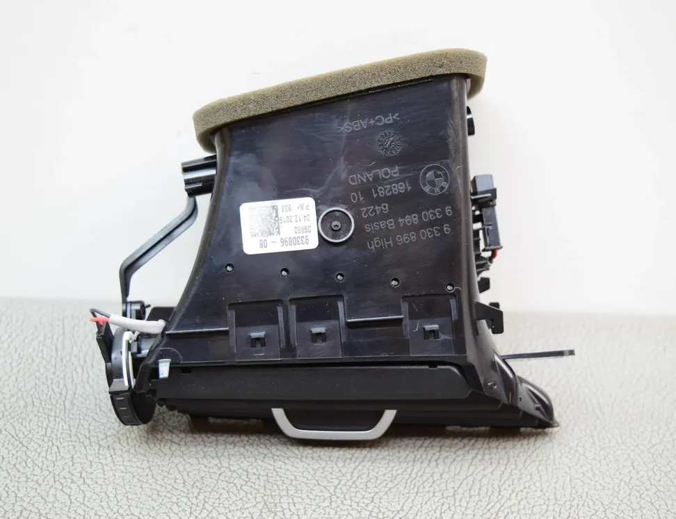 BMW 5 Series G30/G31 (2016-2023) Bouches d'aération du tableau de bord 9330896 26585494