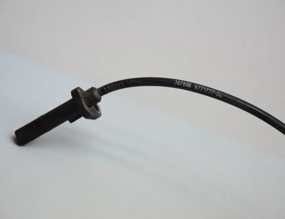 BMW X5 F15 (2013-2018) Capteur ABS arrière gauche 6771777 32008218