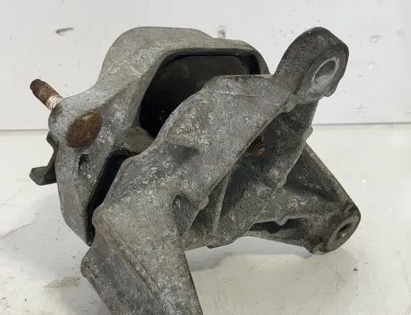 AUDI A4 B8/8K (2011-2016) Support de boîte de vitesses 8K0399151 35427070