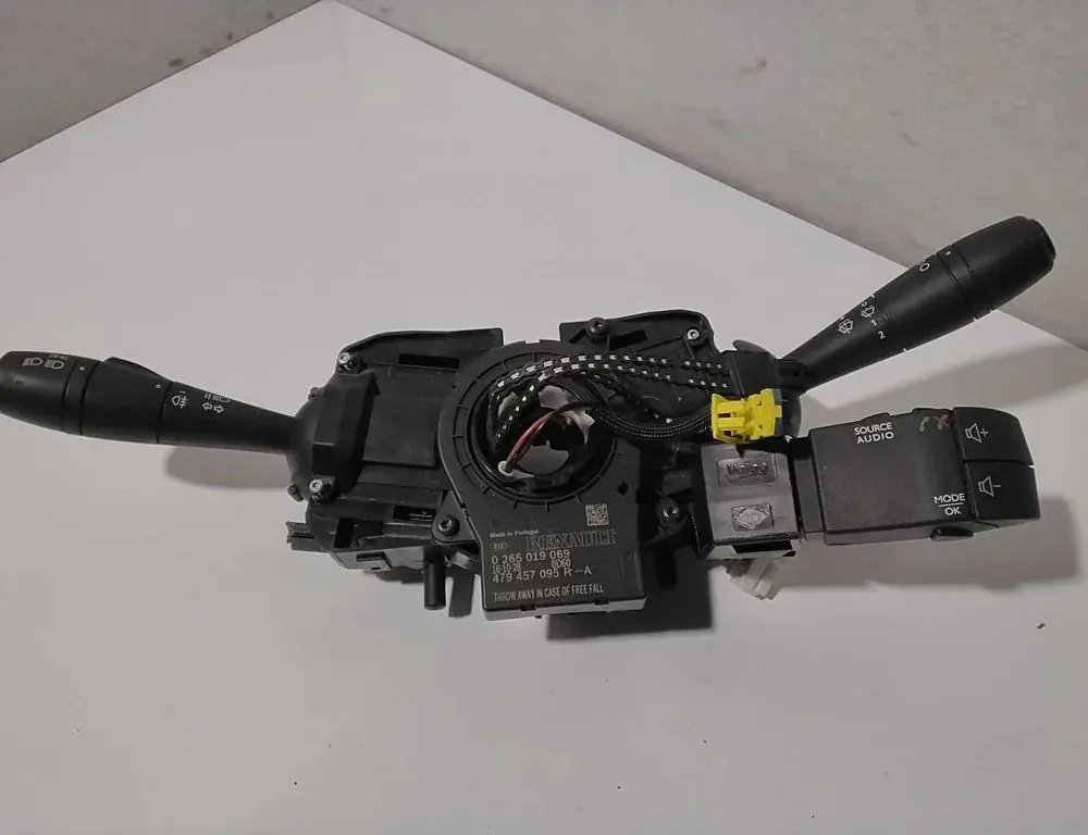 RENAULT Trafic 3 generation (2014-2023) Interrupteur de manette d'essuie-glace 93452184,479457095R 33252272