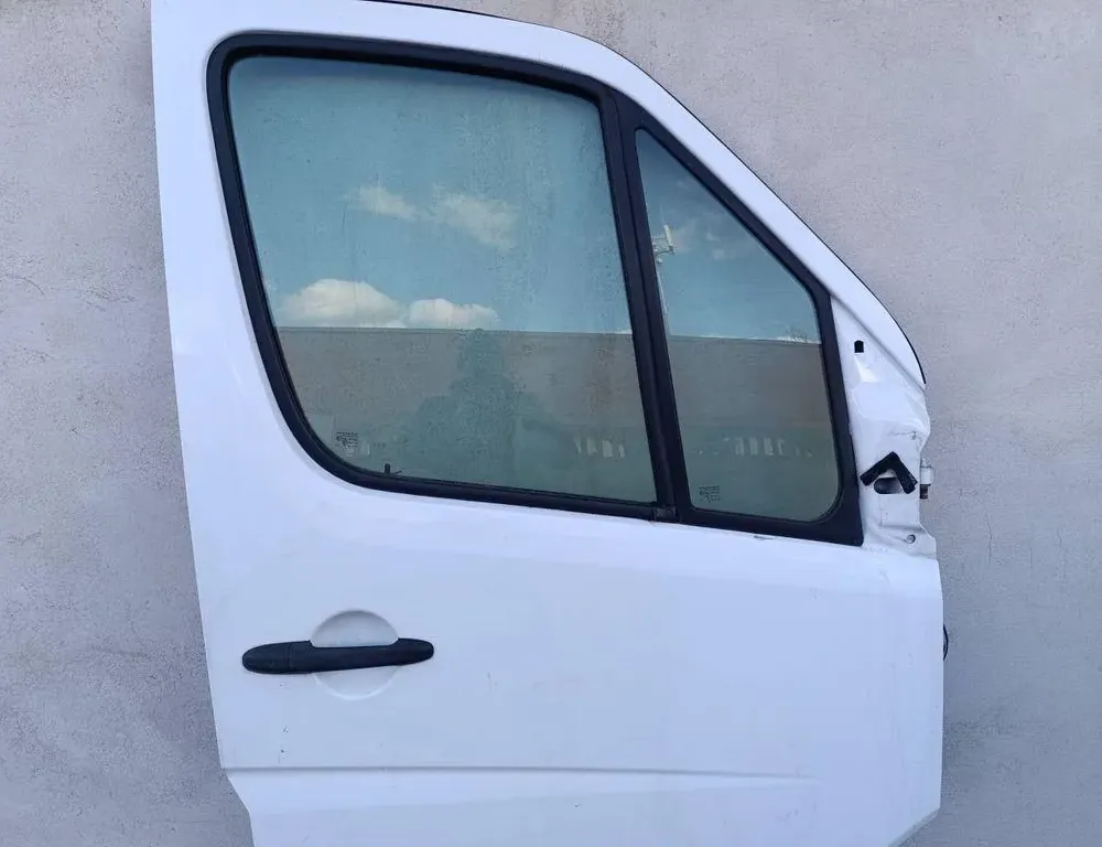 MERCEDES-BENZ Sprinter 3 generation (907/910) (2019-2024) Porte avant droite 33259700
