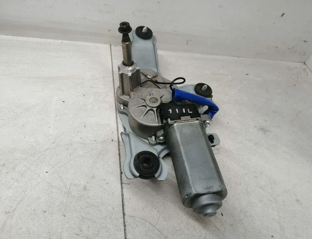 HYUNDAI i30 GD (2 generation) (2012-2017) Moteur d'essuie-glace de hayon 98700A5000,035111720 34231368