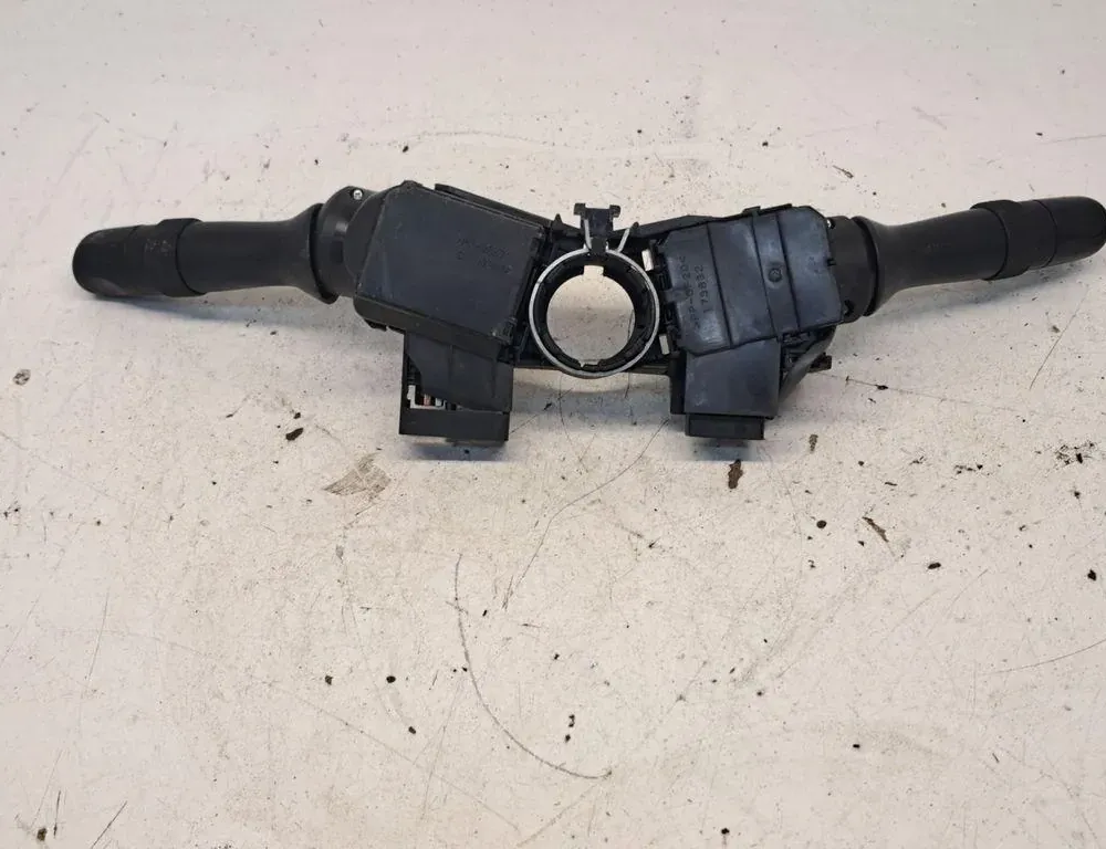 TOYOTA Prius 3 generation (XW30) (2009-2015) Interrupteur de manette d'essuie-glace 4210117F655 34242723