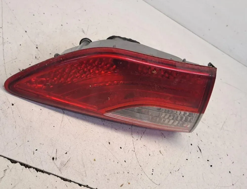 HYUNDAI i30 GD (2 generation) (2012-2017) Feu arrière de hayon côté gauche 92403A50 34243364