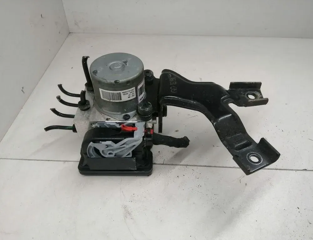 HYUNDAI i30 GD (2 generation) (2012-2017) Pompe ABS 6158945200 34230033