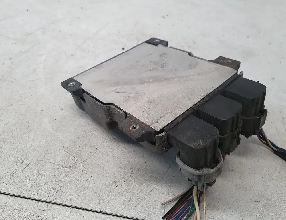 TOYOTA Avensis 2 generation (2002-2009) Calculateur d'injecteurs de carburant 1310001371,8987120070 34237655