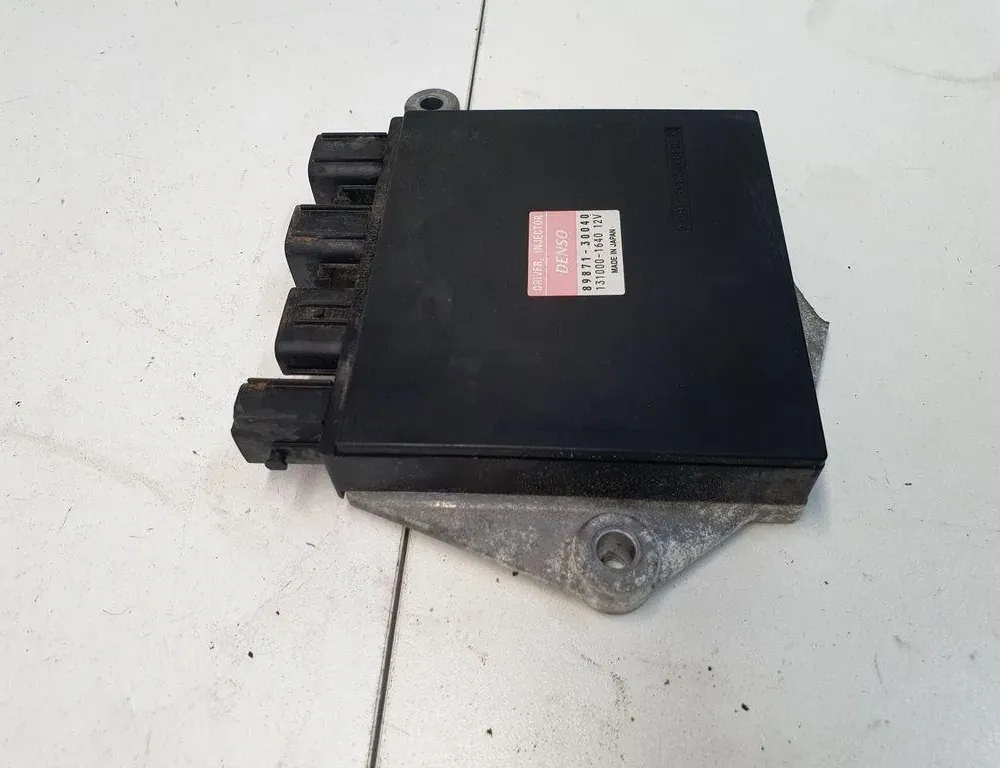 LEXUS RX 3 generation (2009-2015) Calculateur d'injecteurs de carburant 8987130040 34233623