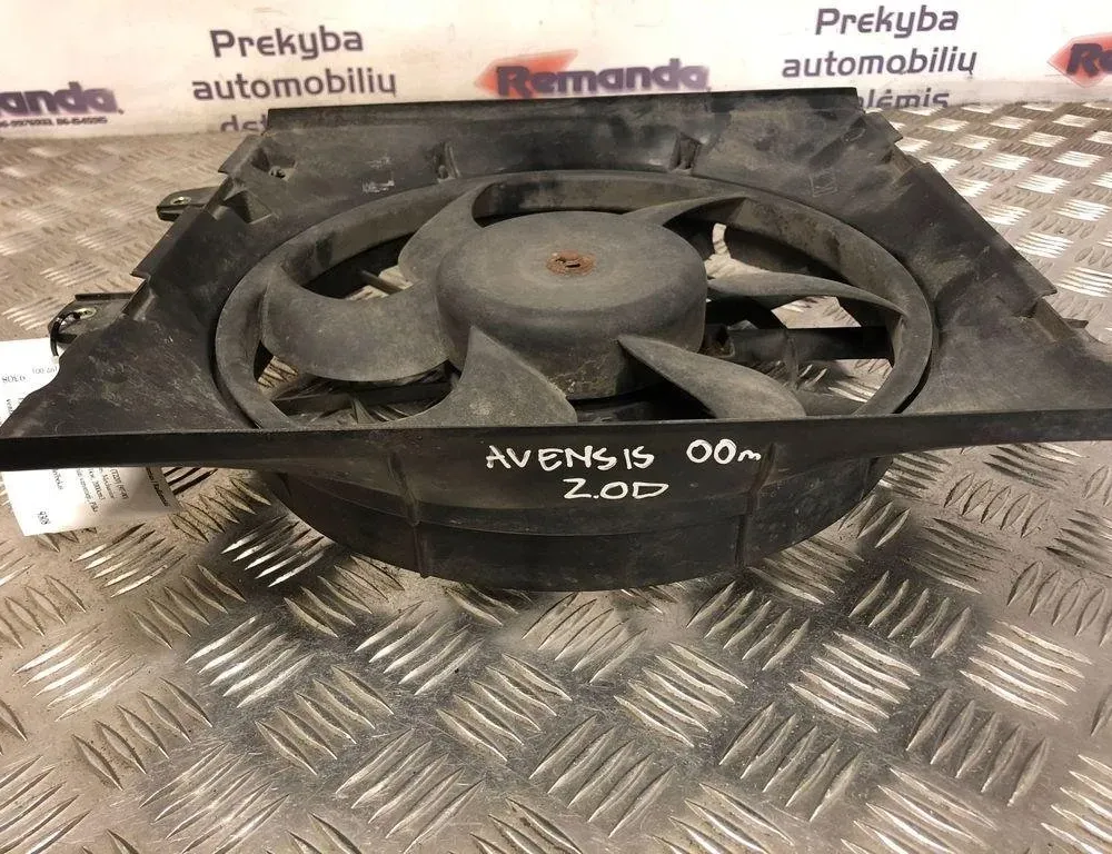 TOYOTA Avensis 1 generation (1997-2003) Radiateur de ventilateur de refroidissement du moteur 163600B010 31573960