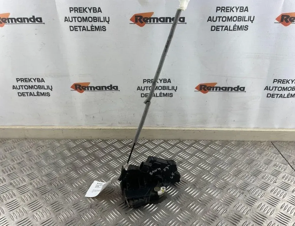 BMW 3 Series E46 (1997-2006) Serrure de porte arrière gauche HTL245 31581053