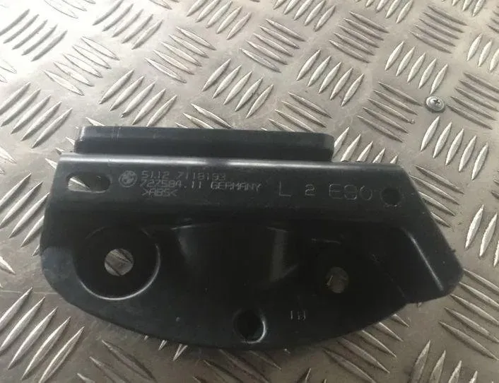BMW 3 Series E90/E91/E92/E93 (2004-2013) Support de pare-chocs arrière gauche 51127118193,72758411,7118193 21442402