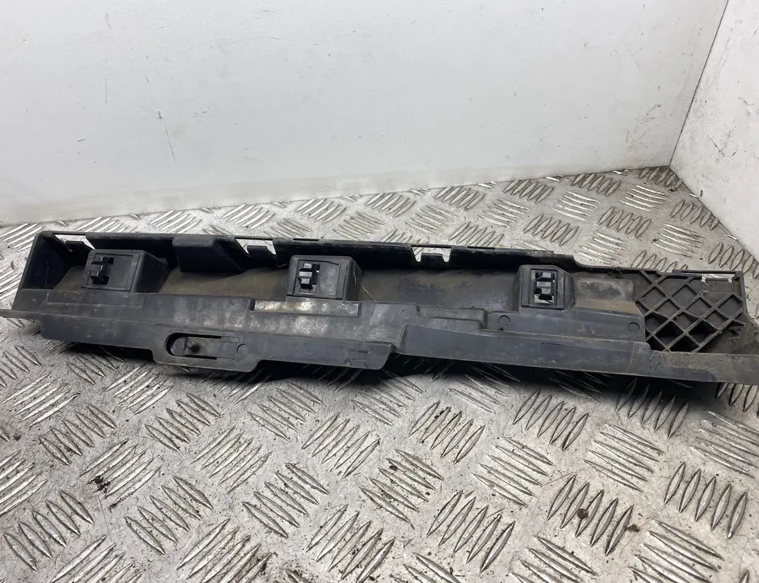 BMW 3 Series F30/F31 (2011-2020) Support de jupe latérale arrière droite 51777256920,7256920 22620584