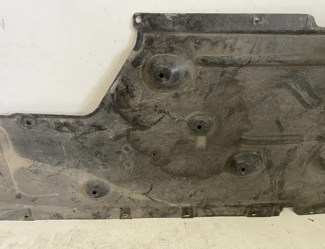 BMW M3 E90/E92/E93 (2007-2013) Cache dessous de caisse côté gauche 51758040535,8040535 24679472
