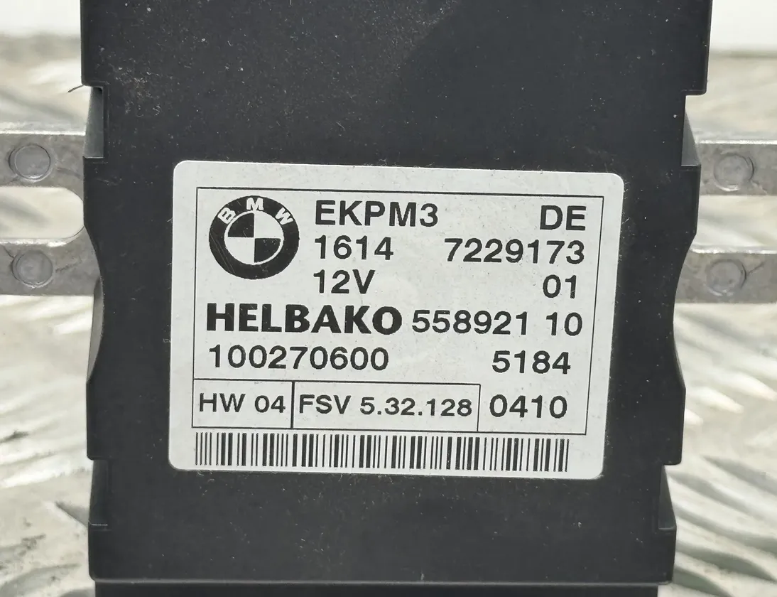 BMW 1 Series E81/E82/E87/E88 (2004-2013) Contrôle de la pompe à carburant 55892110,931917,7229173 26872447