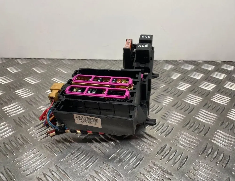 AUDI A5 8T (2007-2016) Boîte à fusibles 8K0971845A 30996499