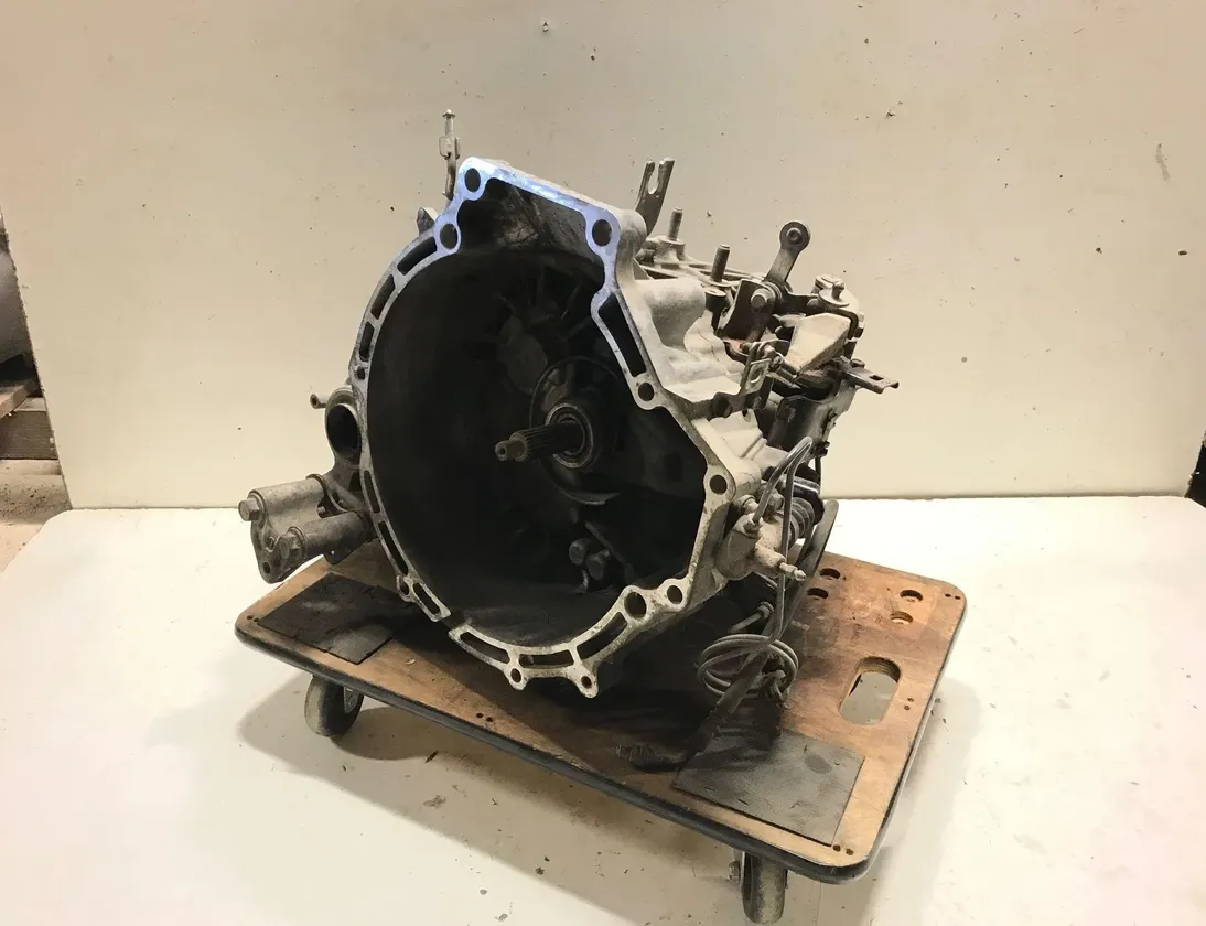 MAZDA 323 BA (1994-2000) Boîte de vitesses B2C2B 30190636