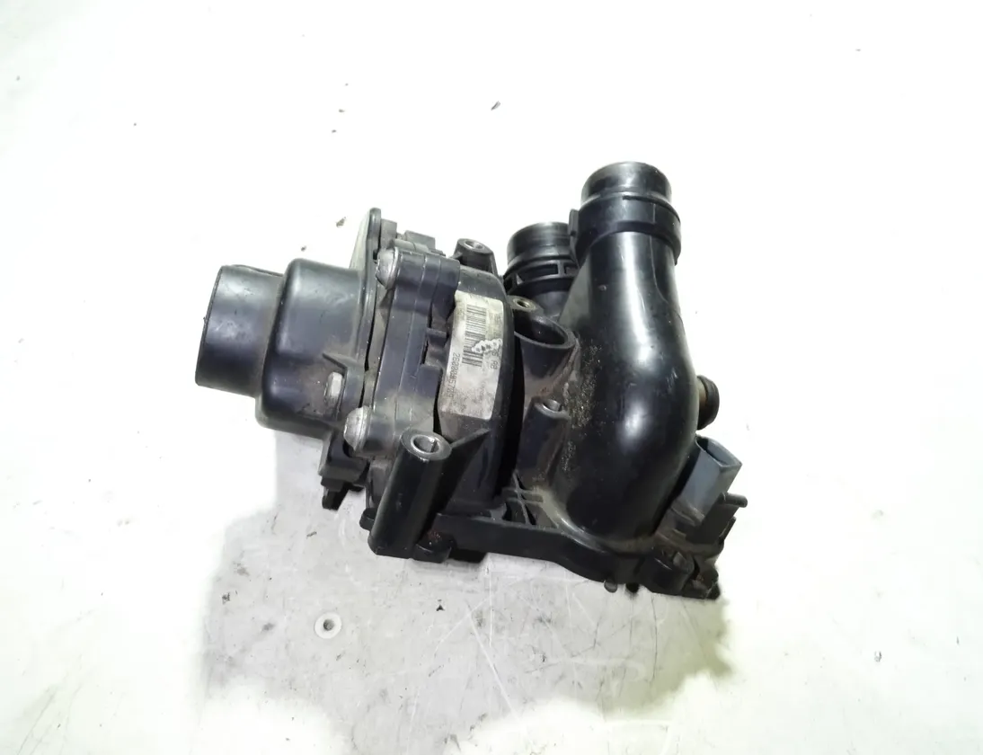 VOLKSWAGEN Scirocco 3 generation (2008-2020) Pompe à eau 06H121026 14648056
