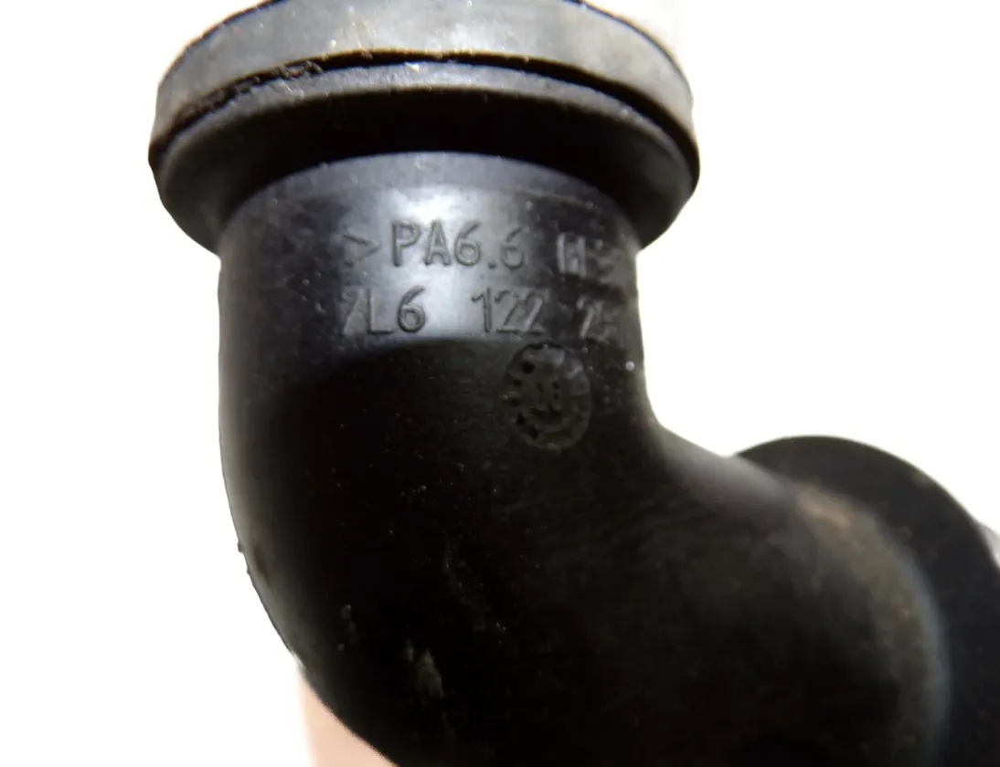 AUDI Q7 4L (2005-2015) Tuyau de liquide de refroidissement 7L6122291M 21637777
