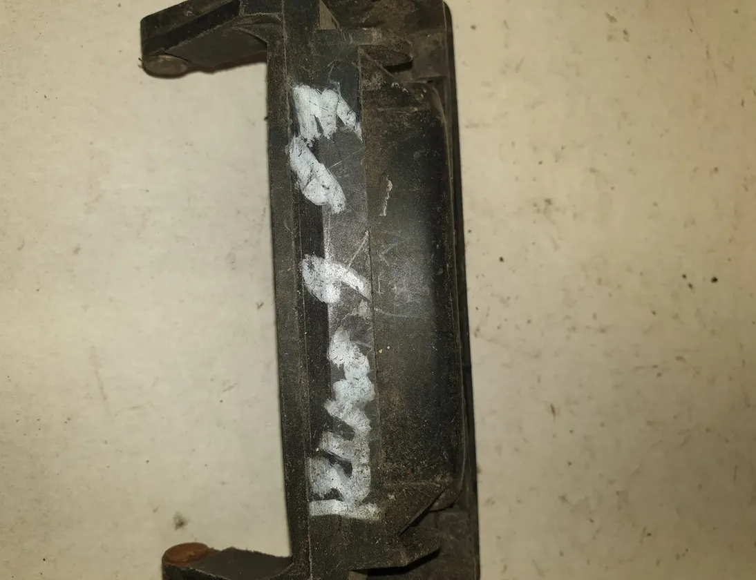 RENAULT 9 1 generation (1981-1986) Poignée extérieure de porte coulissante côté droit 24263253