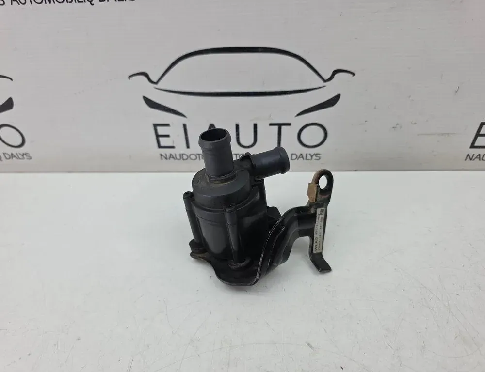 VOLKSWAGEN Passat B7 (2010-2015) Moteur à eau de circulation 5Q0965561B 33949041