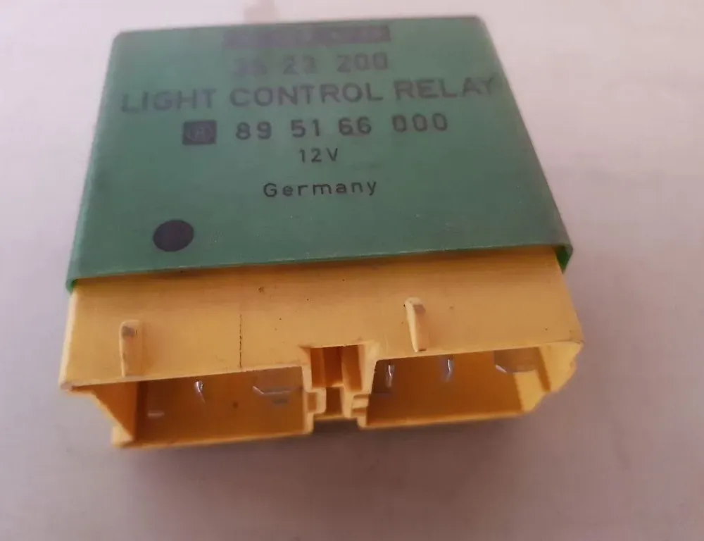 VOLVO S80 2 generation (2006-2020) Relais 3523200 34029107