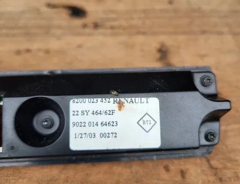RENAULT Espace 4 generation (2002-2014) Console centrale 8200023452 31501797