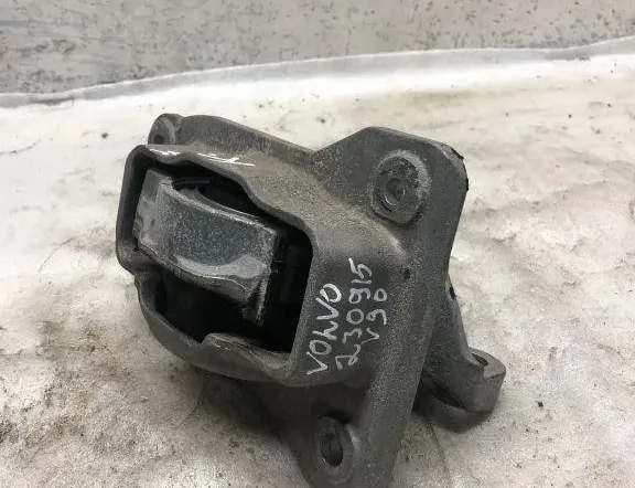VOLVO S90 2 generation (2016-2023) Support moteur avant 32255204 32123654