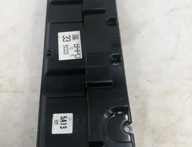 MAZDA CX-30 1 generation (2019-2023) L'éclairage intérieur Bhpd335c03 34498067