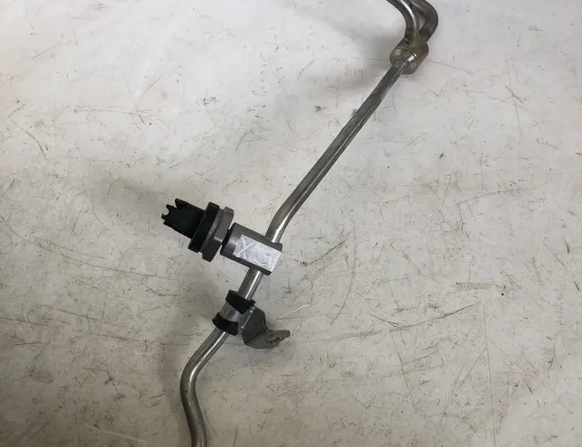 BMW X3 M F97 (2019-2023) Capteur de pression de carburant 7622231 35107131