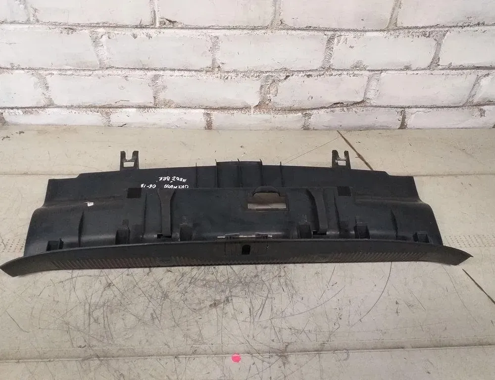 SKODA Octavia A7 (2013-2024) Garniture de serrure de coffre Z5863459A 31438923