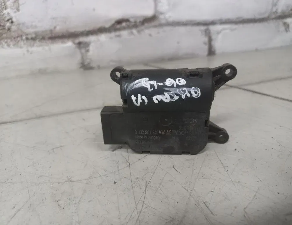 SKODA Octavia A7 (2013-2024) Actionneur de moteur de volet de chauffage intérieur 1K1907511C 31469811
