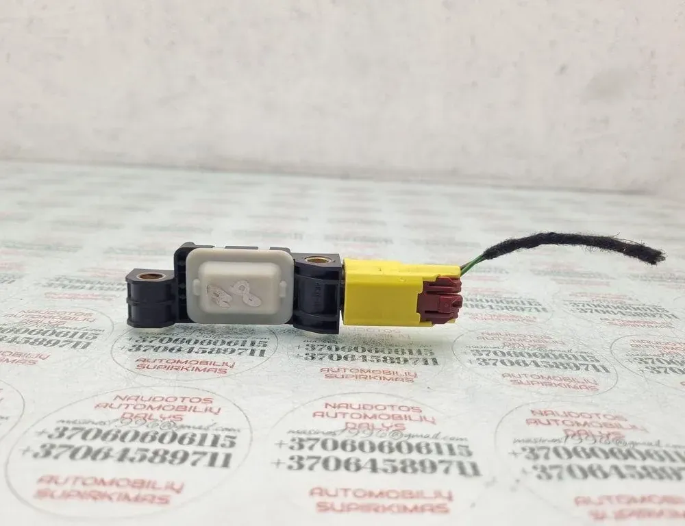 AUDI A8 D3/4E (2002-2010) Capteur d'impact côté droit 4B0959643D 33902866